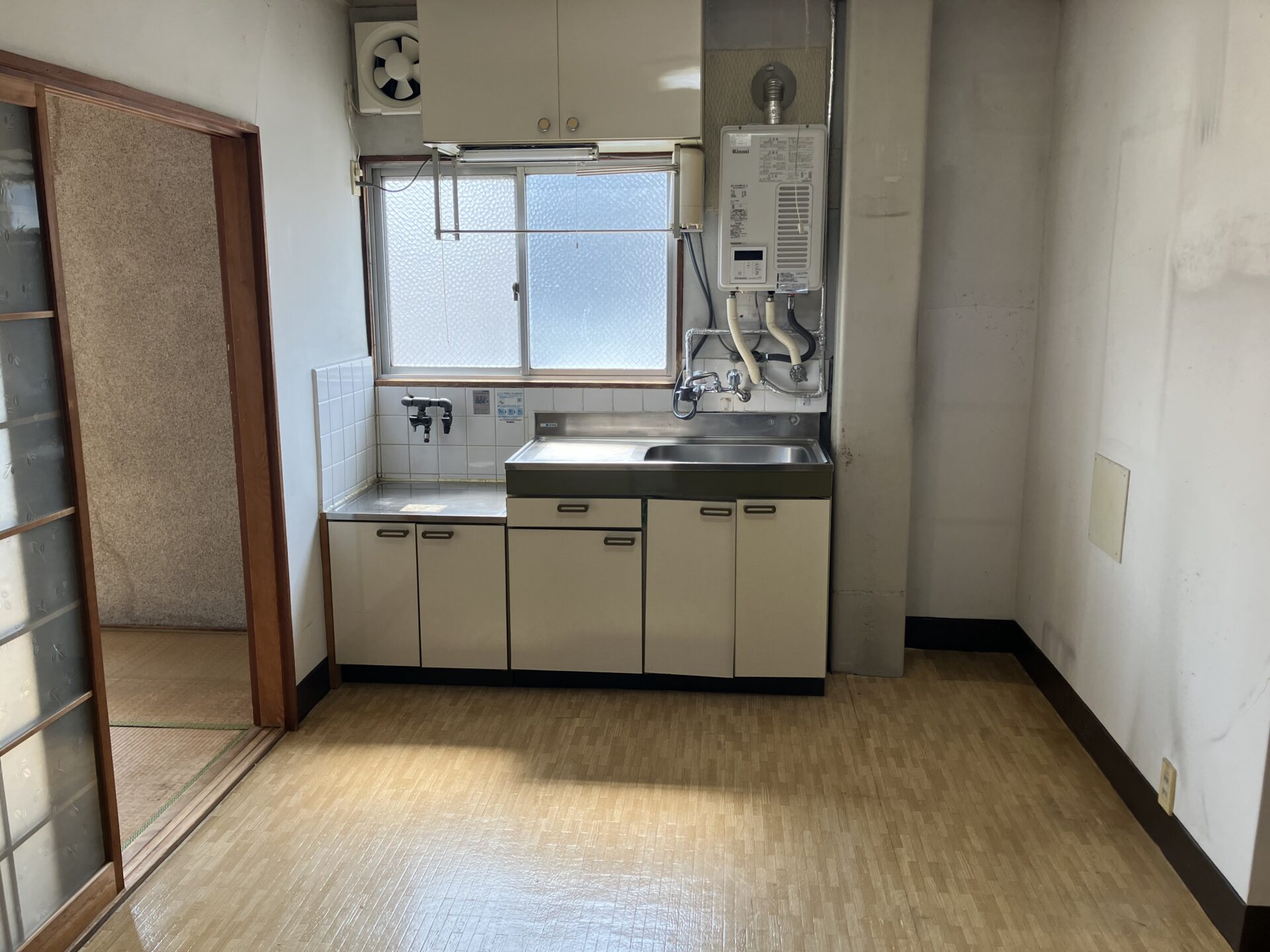 【大阪市都島区の遺品整理】2DKアパートを7名で対応｜198,000円の丁寧な作業にご遺族も感激