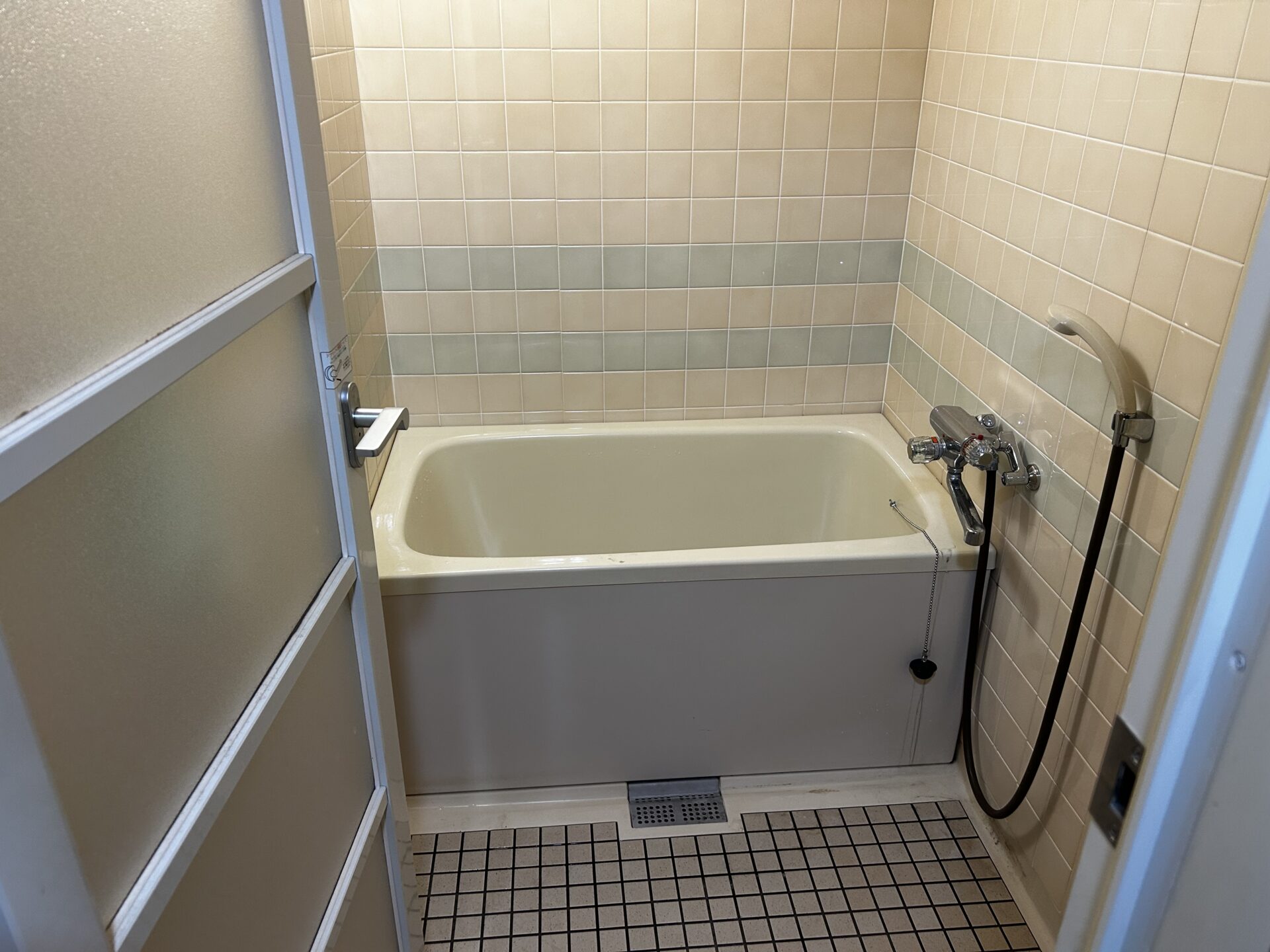 【京都市左京区・遺品整理事例】死後1ヶ月のお部屋を迅速整理｜売却前も安心対応